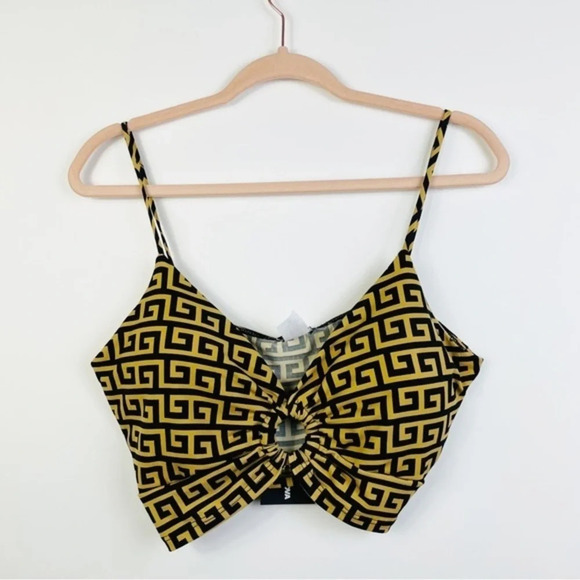 FASHION NOVA NWT Crop Top Plus Size 2X - Picture 2 of 5